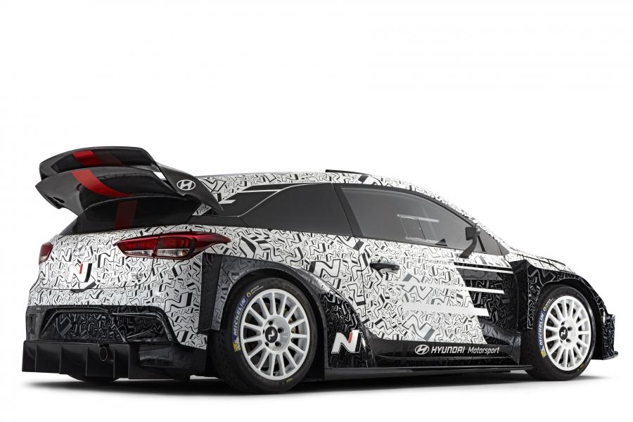  Hyundai i20 WRC 2017 года  (фото 2 из 6)